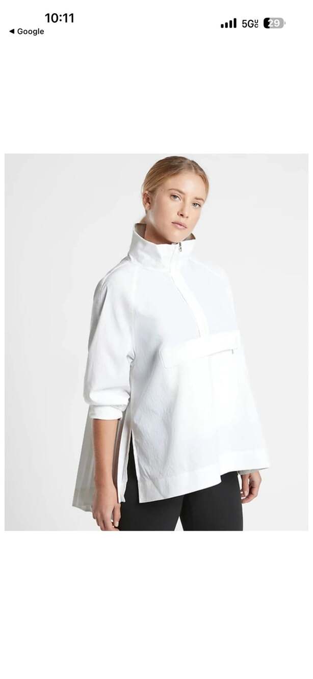 Athleta Funnel Neck Pleated Back Pullover Size S White Jacket